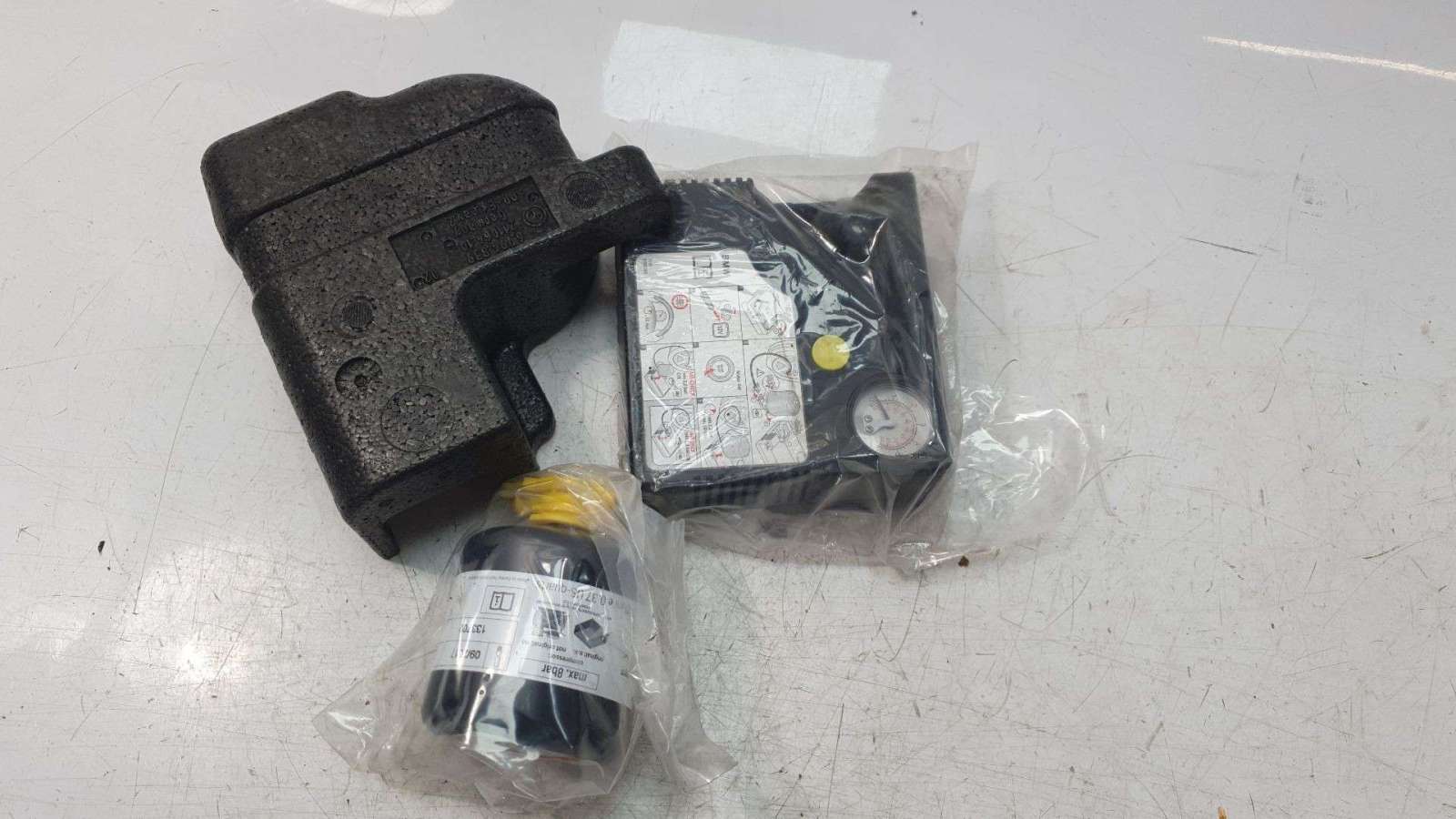 HERRAMIENTAS BMW 1 (F20) 2011-2019 (6794839 1470550)