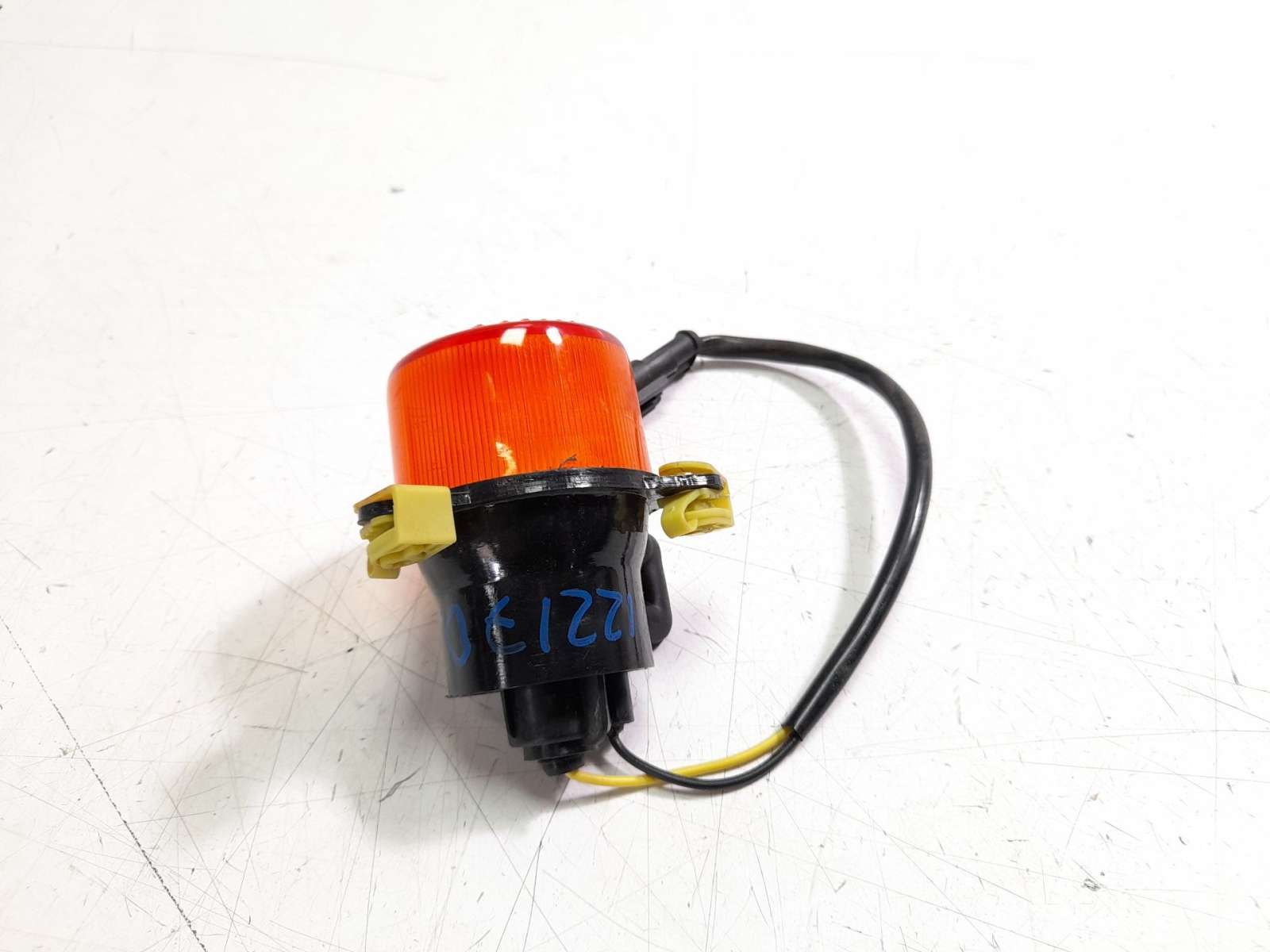 PILOTO DELANTERO DERECHO INTERMITENTE 