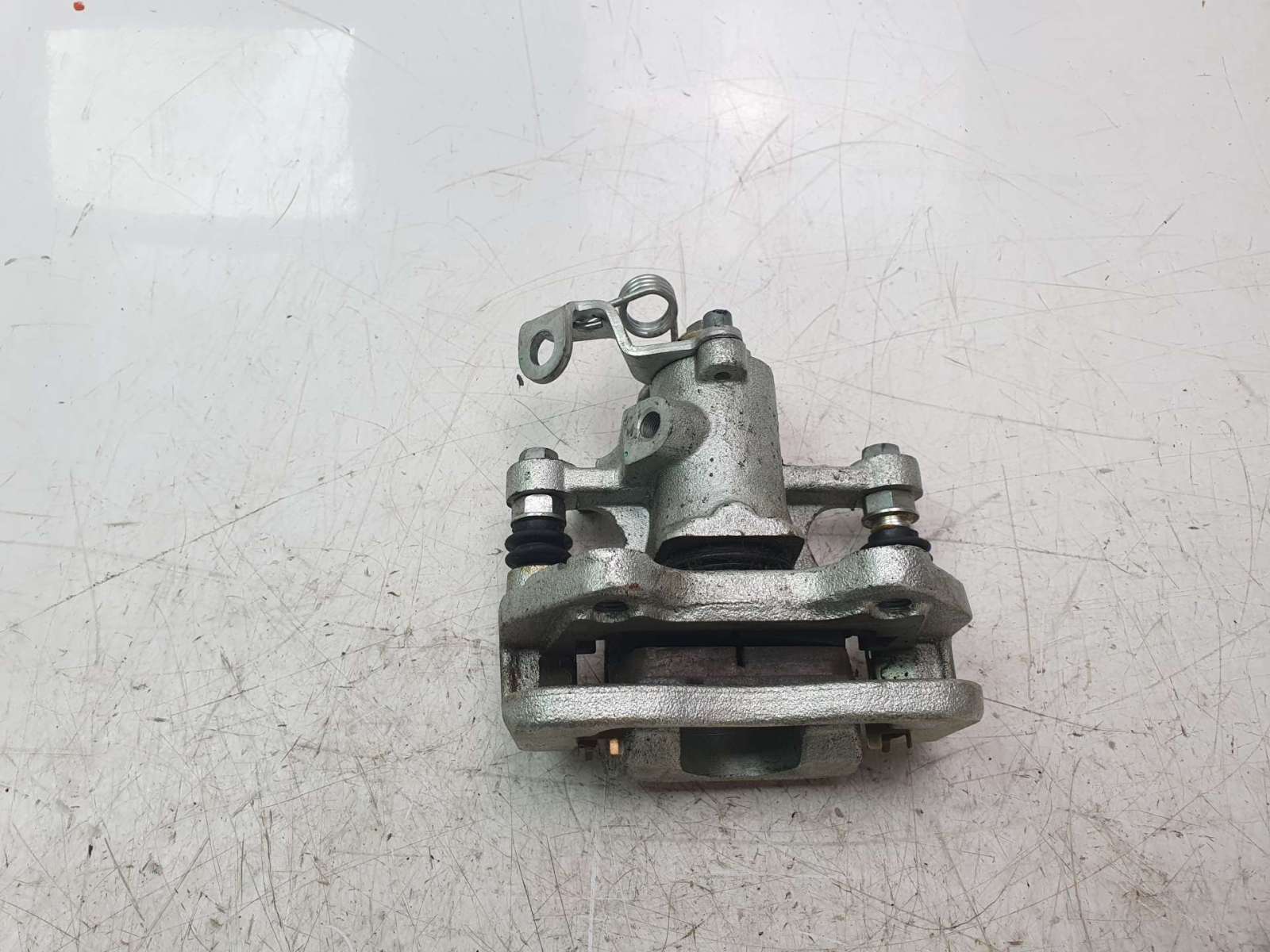 PINZA FRENO TRASERA DERECHA INVICTA METRO PICK UP ELECTRICO - (1001010406790020 1470826)