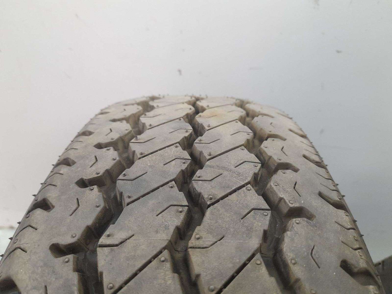 RUEDA INVICTA METRO PICK UP ELECTRICO - (1657014 1470842)