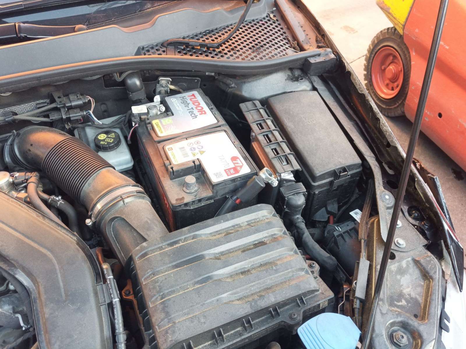 CENTRALITA MOTOR UCE 05E907309 0261S16449 