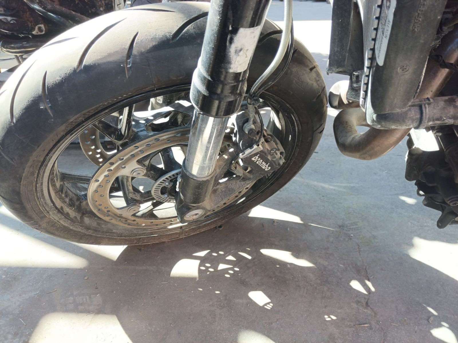 PINZA DE FRENO DELANTERA IZQUIERDA BMW F (801cc - ) - (34118556205 1480960)