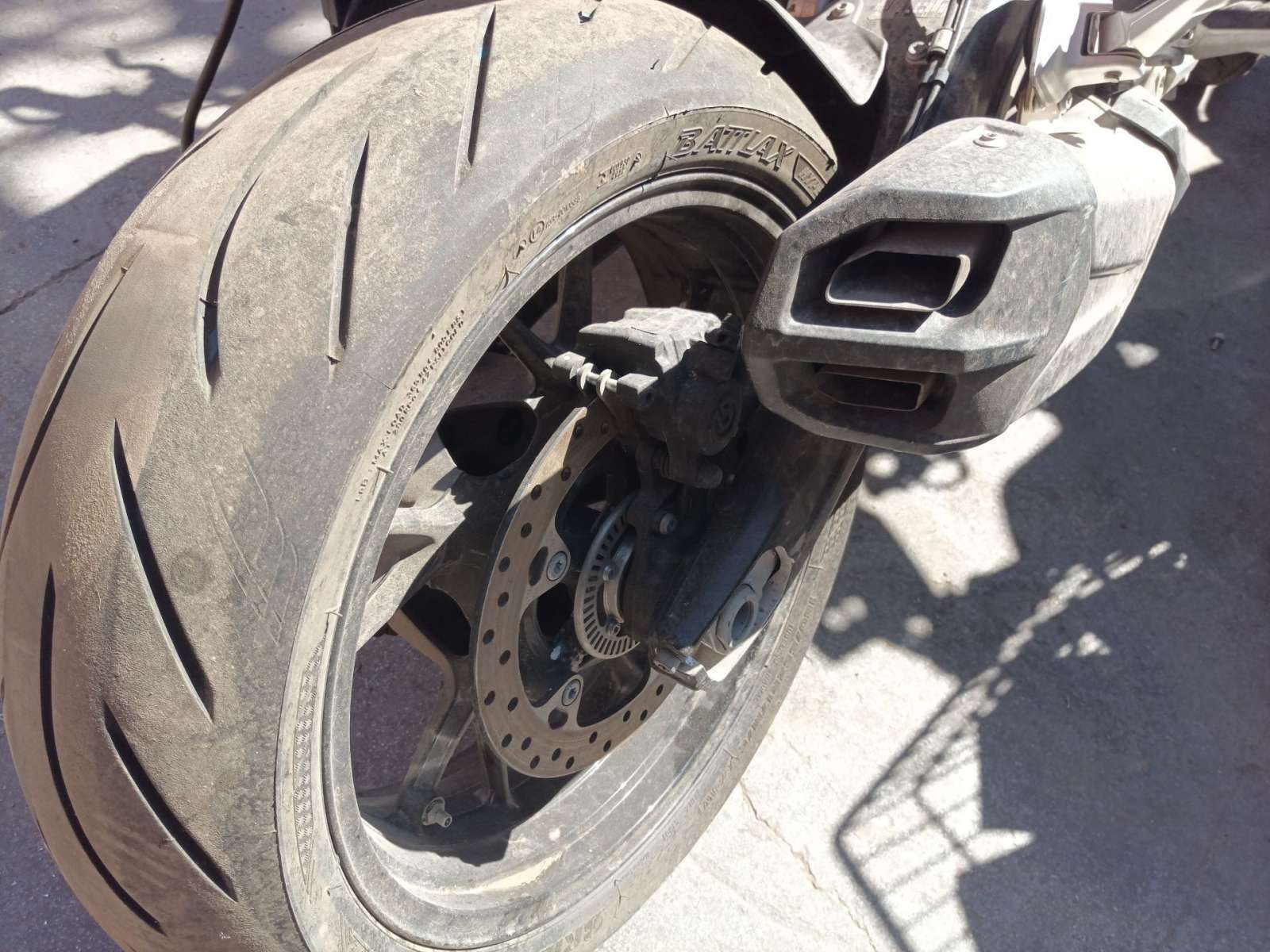 PINZA DE FRENO TRASERA DERECHA 34219467615 