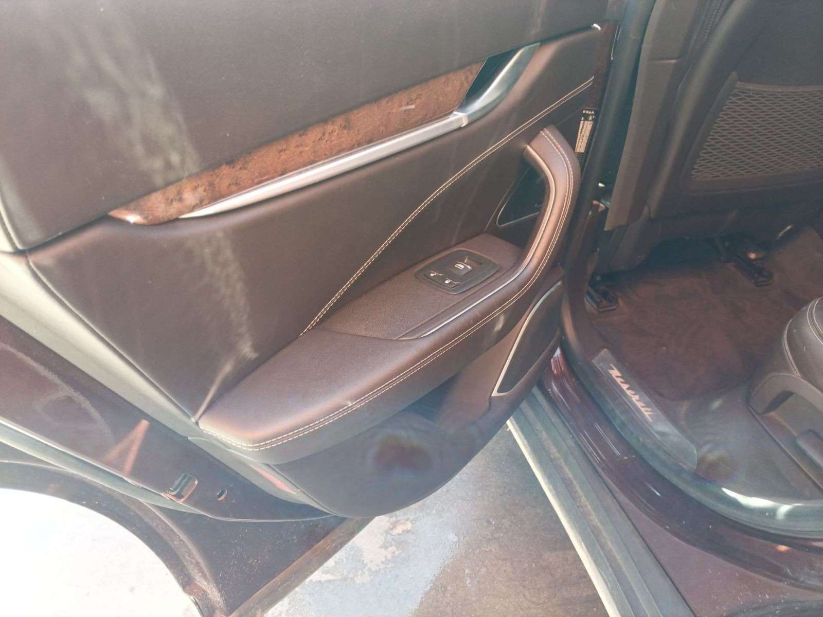 ELEVALUNAS TRASERO IZQUIERDO MASERATI LEVANTE SUV (M161) 2016- (670156111 1481631)