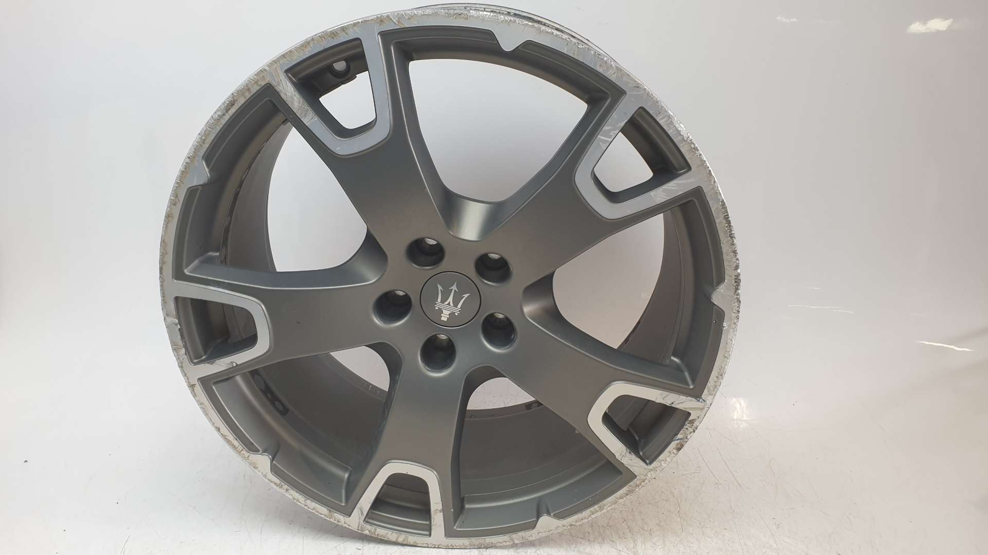 LLANTA MASERATI LEVANTE SUV (M161) 2016- (670044701 1481656)