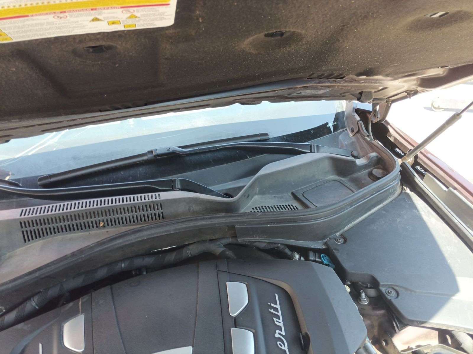 MOTOR LIMPIA DELANTERO MASERATI LEVANTE SUV (M161) 2016- (670105984 1481701)