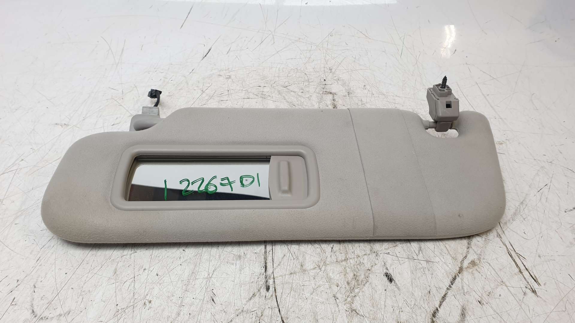 PARASOL IZQUIERDO MASERATI LEVANTE SUV (M161) 2016- (670047381 1481714)