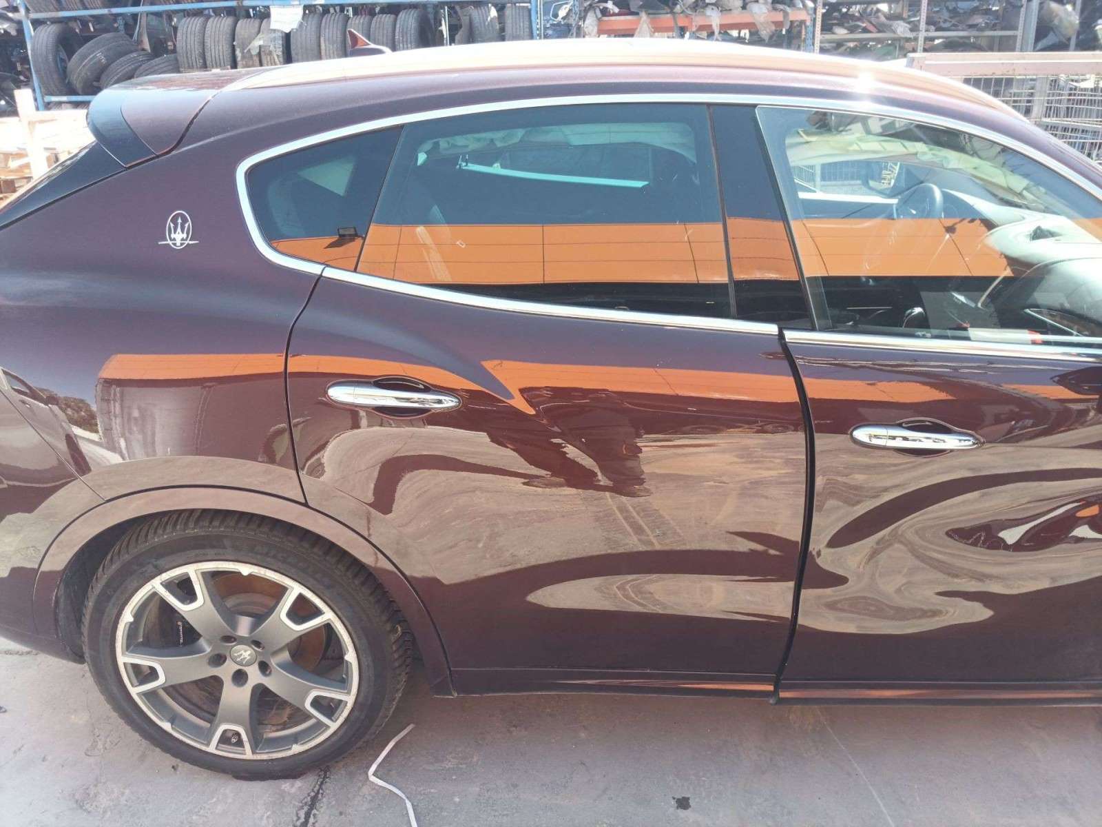 PUERTA TRASERA DERECHA MASERATI LEVANTE SUV (M161) 2016- (30554691 1481742)