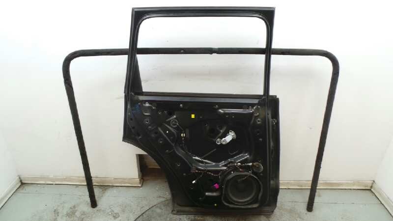 PUERTA TRASERA IZQUIERDA VOLKSWAGEN TOUAREG (7L6) 2006-2010 (7L0833055M 1094880)