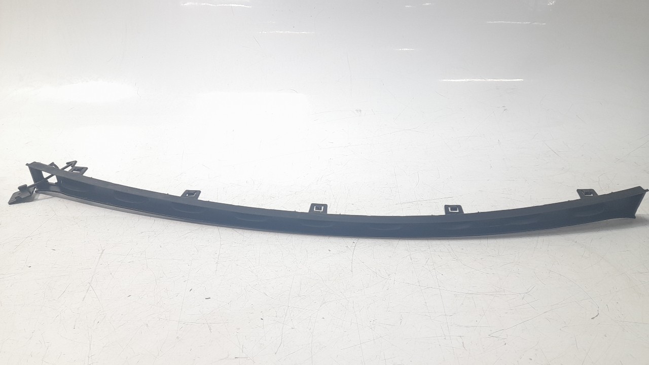 MOLDURAS DELANTERAS MASERATI LEVANTE SUV (M161) 2016- (670040751 1481756)