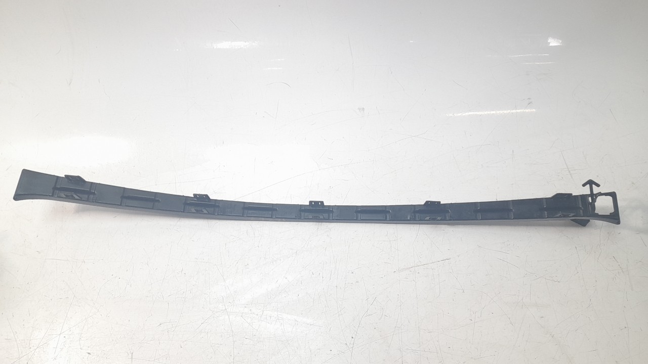 MOLDURAS DELANTERAS MASERATI LEVANTE SUV (M161) 2016- (670040751 1481756)