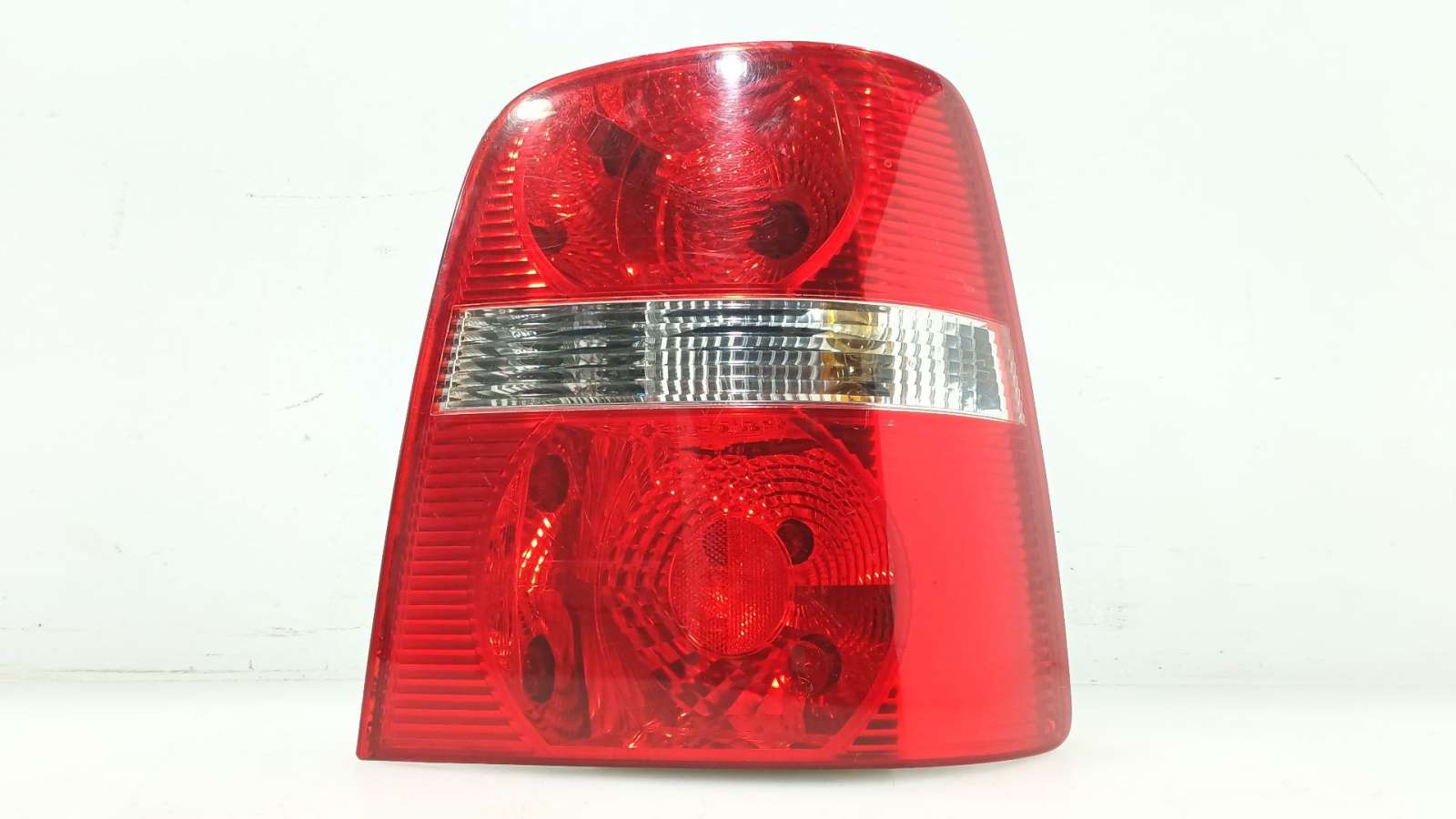 PILOTO TRASERO DERECHO VOLKSWAGEN TOURAN (1T1, 1T2) 2003-2010 (1T0945096C 1783769)