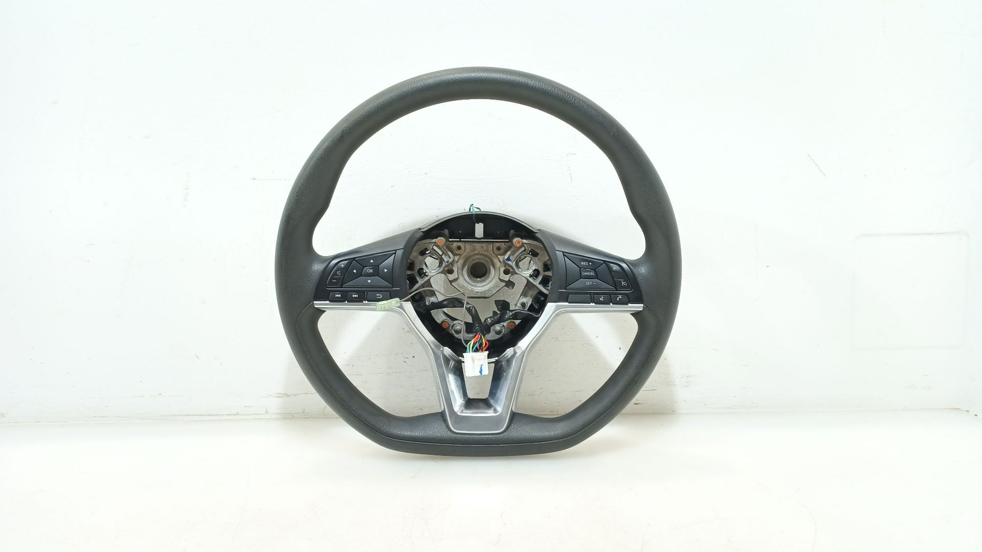 VOLANTE NISSAN MICRA V (K14) 2016- (484305FA0A 1775695)