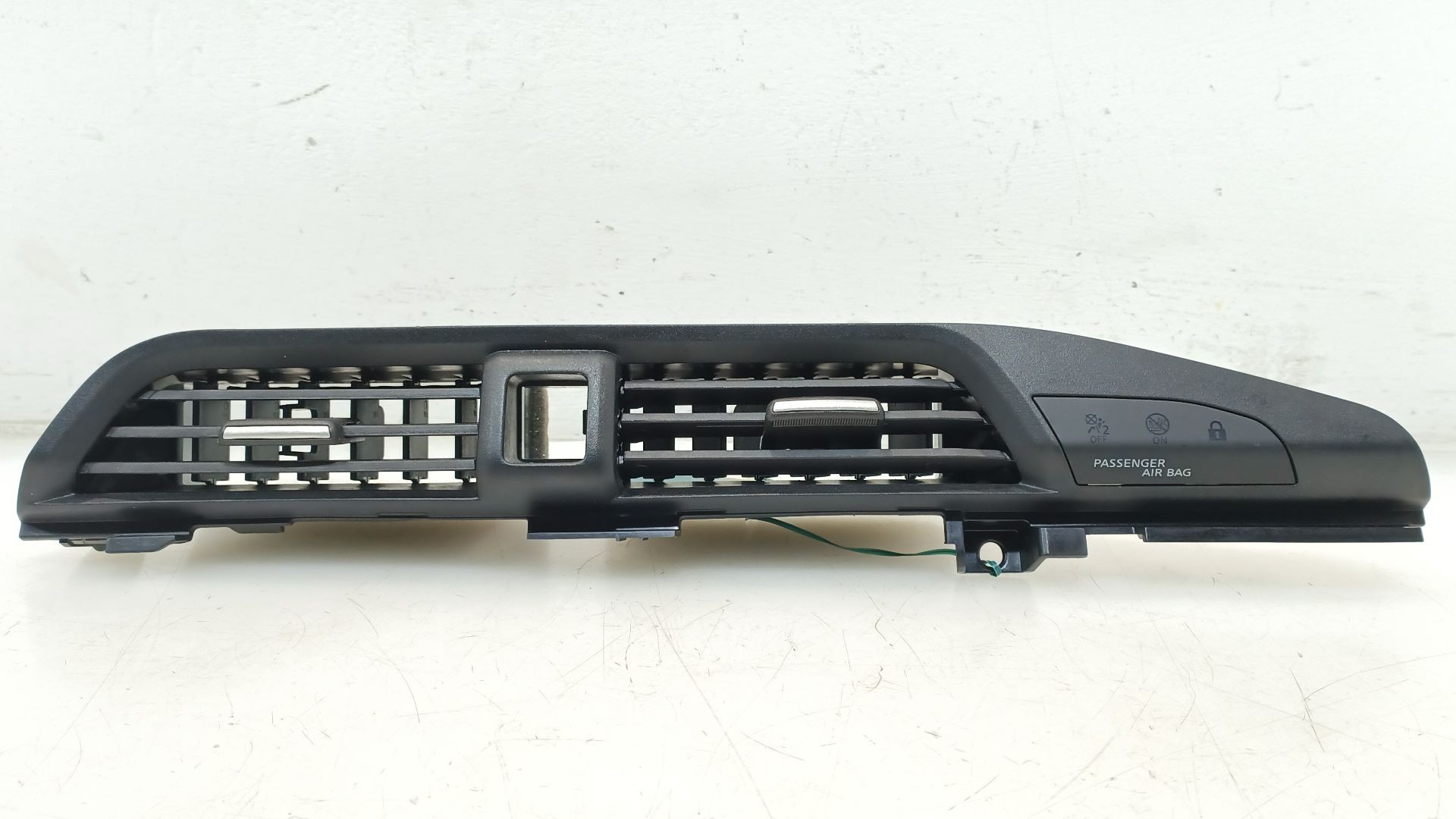 REJILLA AIREADORA NISSAN MICRA V (K14) 2016- (687505FA3A 1786891)