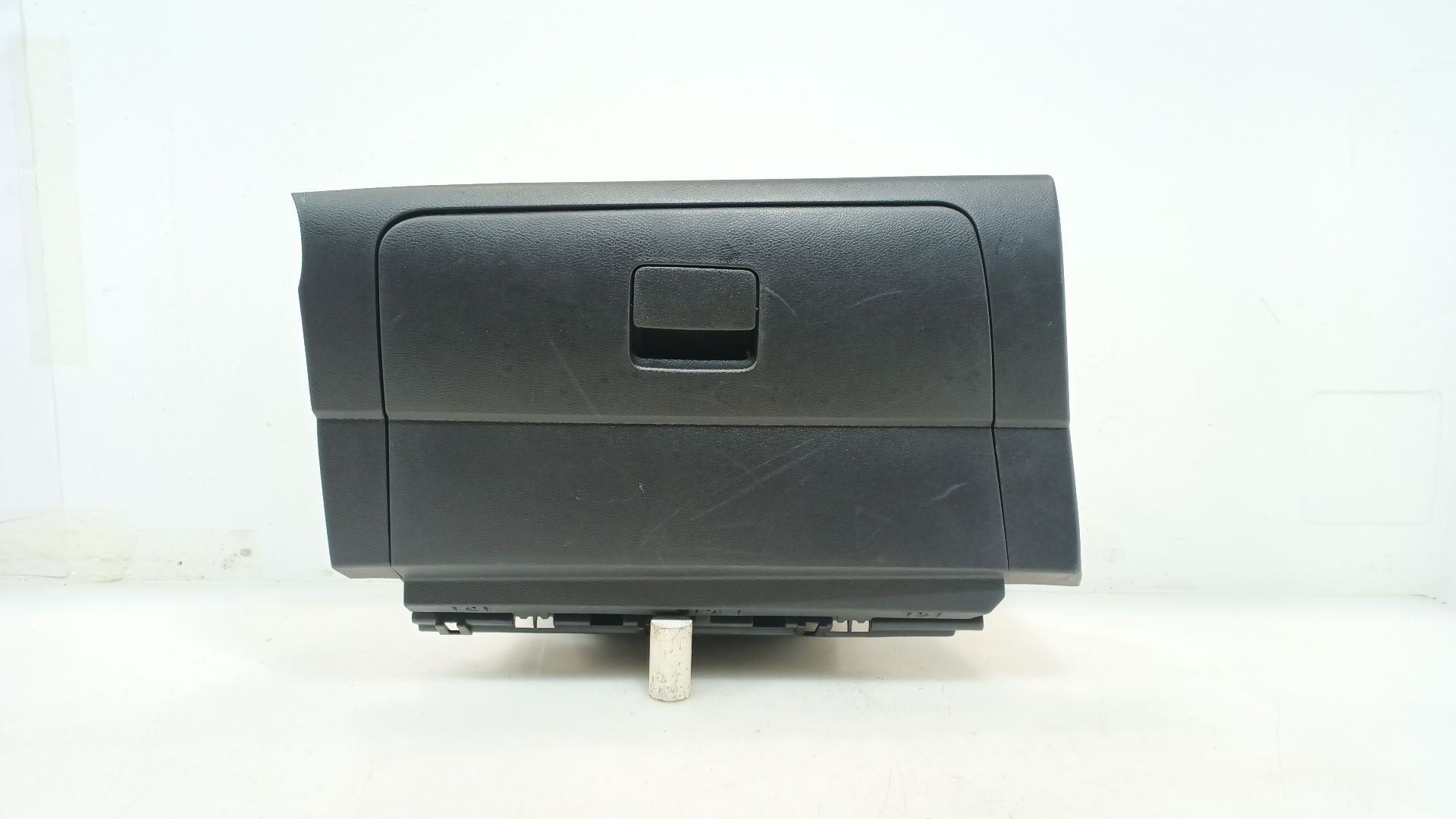 GUANTERA NISSAN MICRA V (K14) 2016- (685105FA1A 1775587)