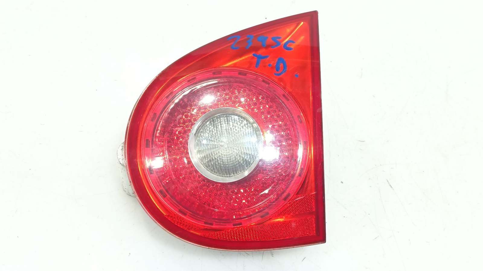 PILOTO TRASERO DERECHO INTERIOR VOLKSWAGEN GOLF V (1K1) 2003-2010 (1K6945094E 1782794)