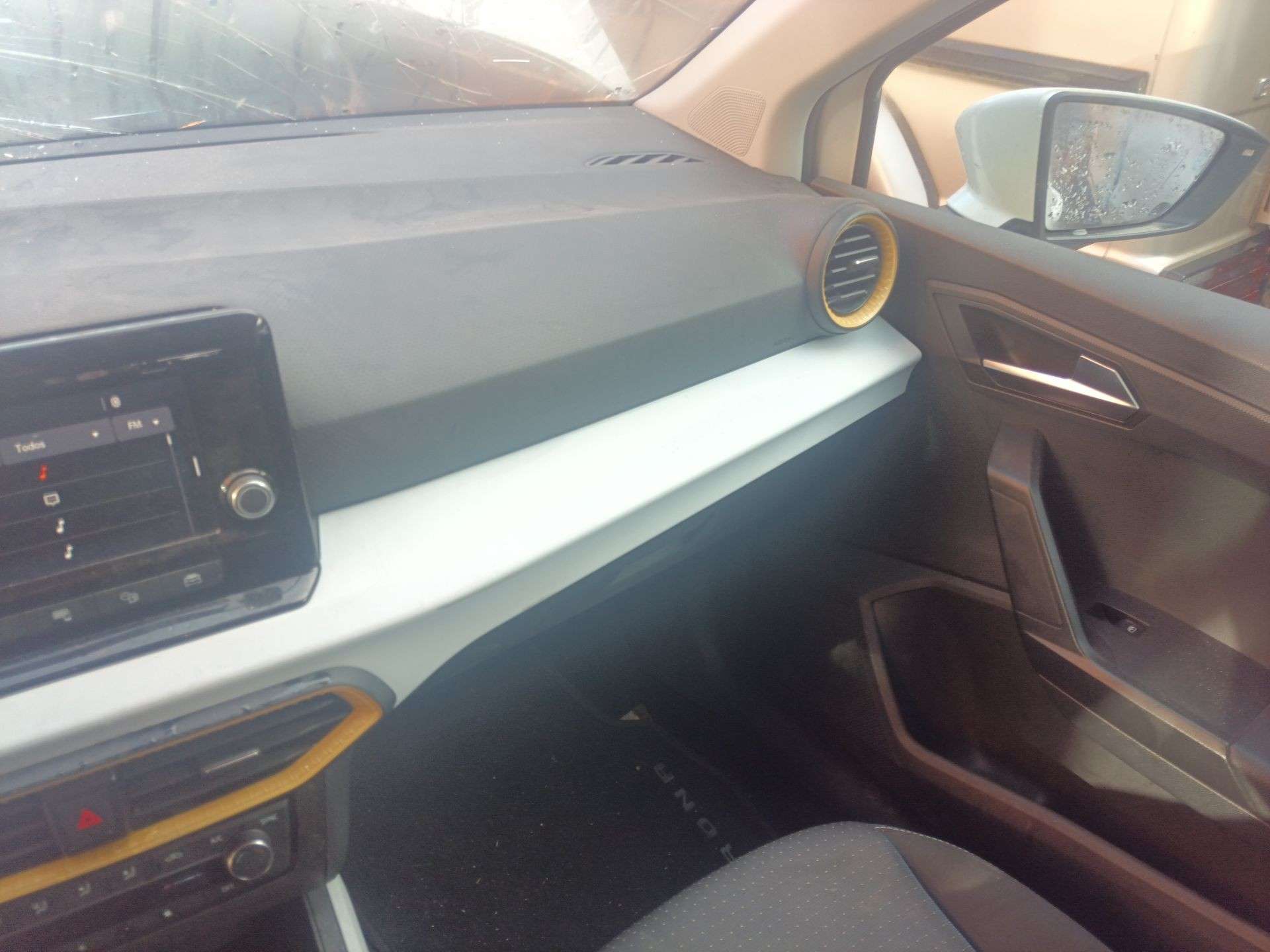 GUANTERA SEAT ARONA (KJ7, KJP) 2017- (6F1857095AH 1493780)