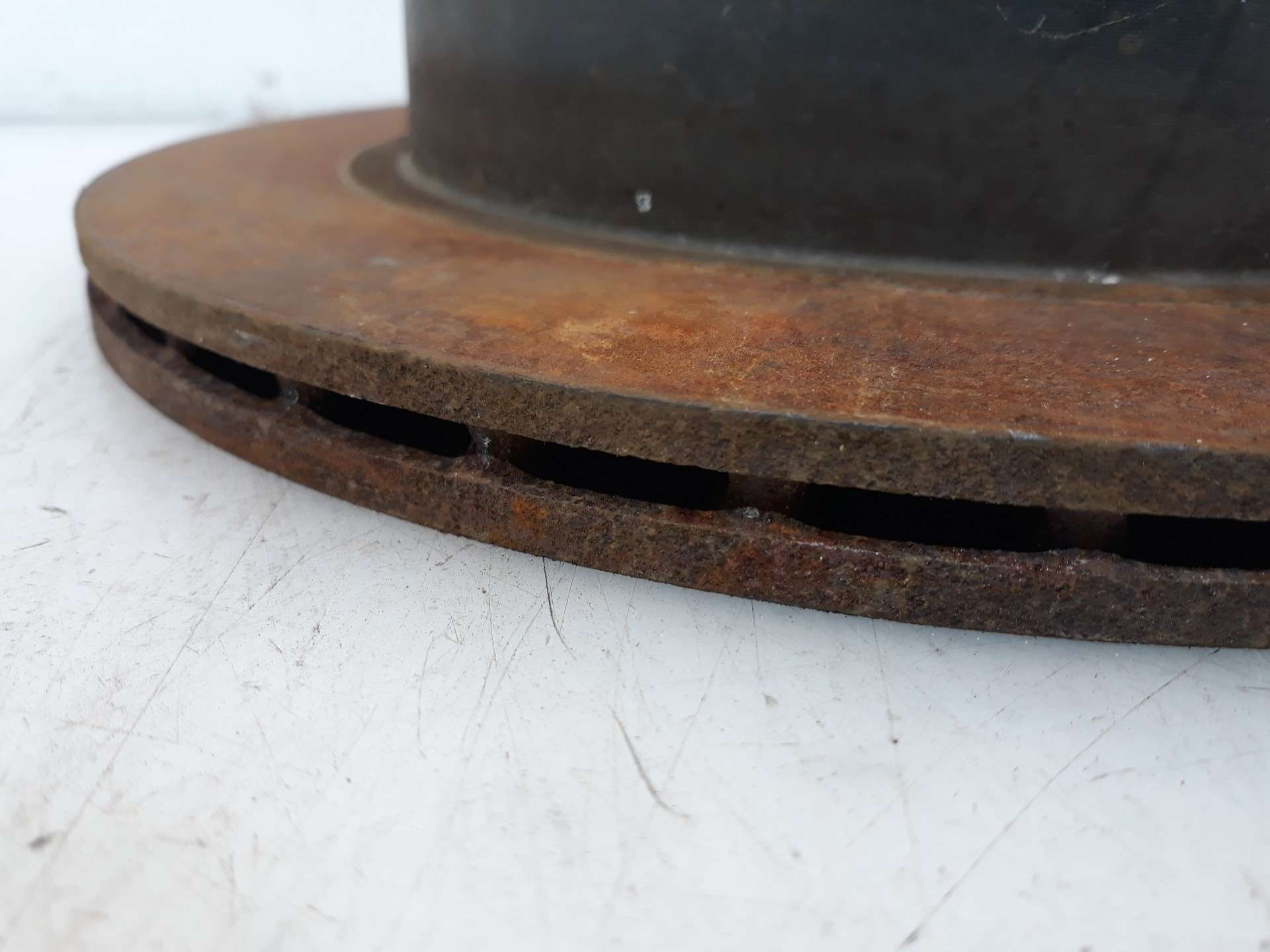 DISCO DE FRENO TRASERO NISSAN PATROL GR (Y61) 1997-2016 (43206VB000 1338233)