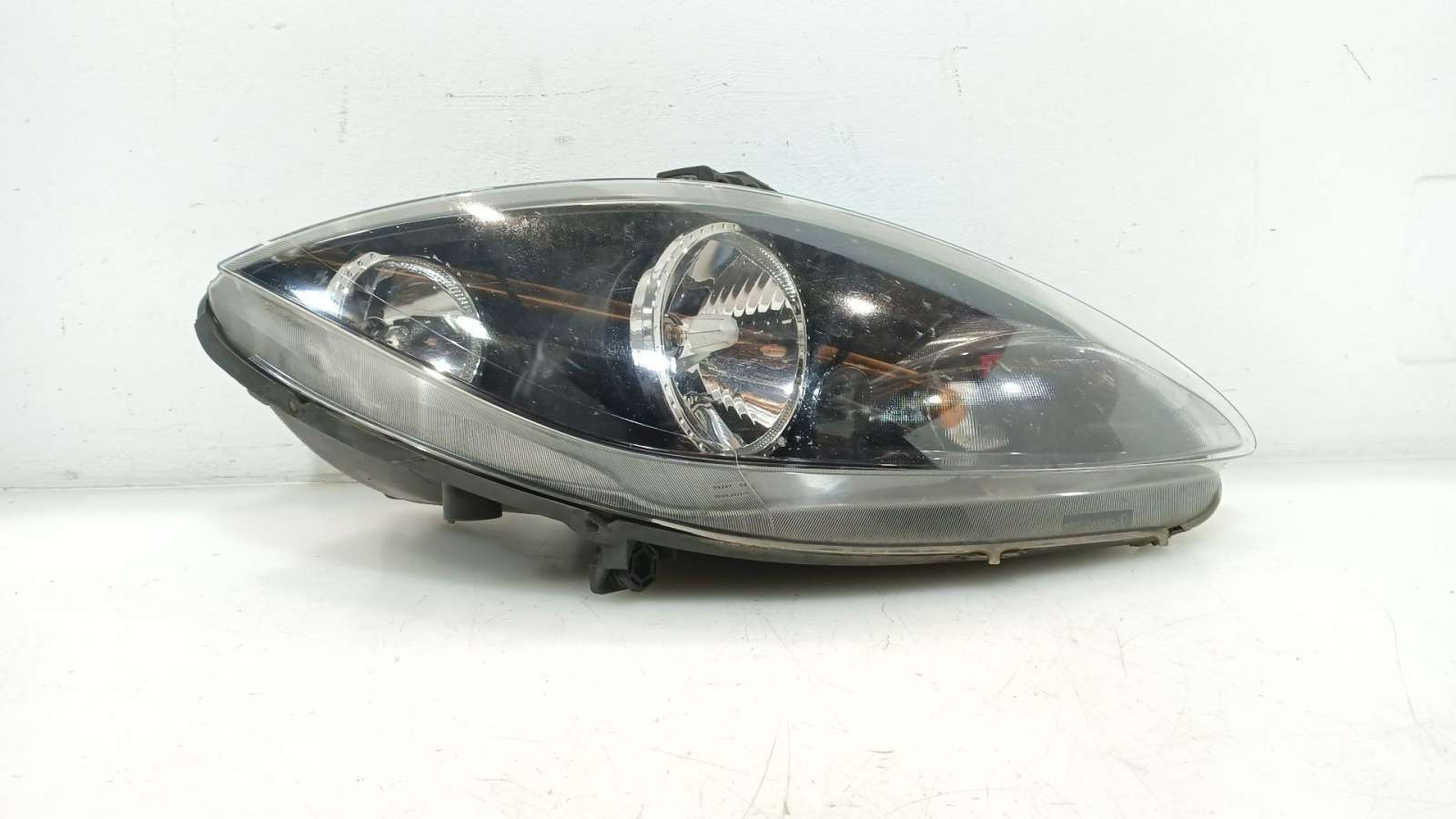 FARO DERECHO 5P1941034A 5P1941034A 89320101