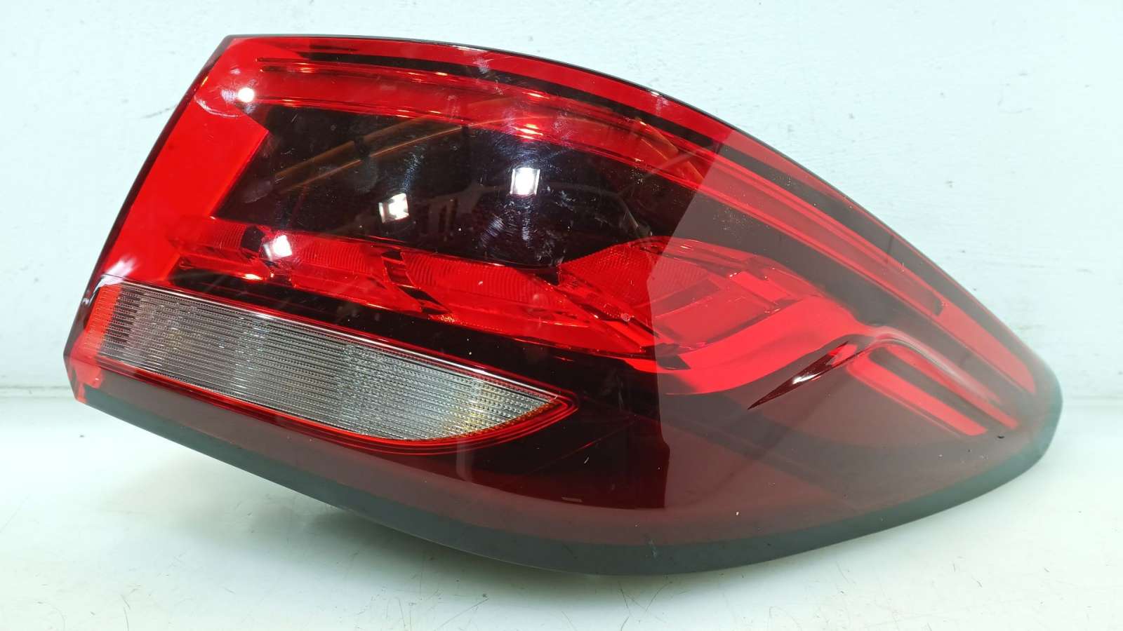 PILOTO TRASERO DERECHO MG ZS SUV (AZS1) 2017- (10571682 1775989)