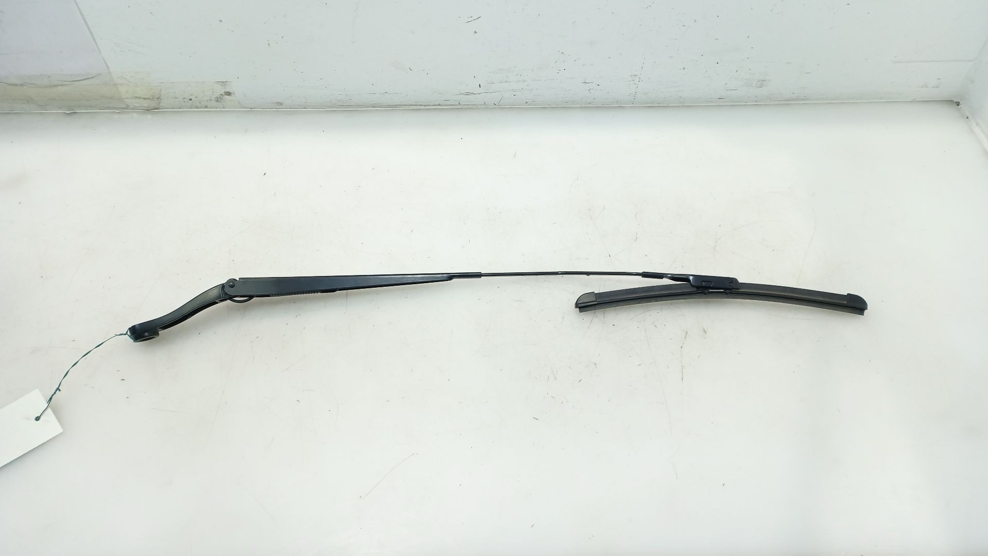 BRAZO LIMPIA DELANTERO DERECHO MG ZS SUV (AZS1) 2017- (10322679 1775880)