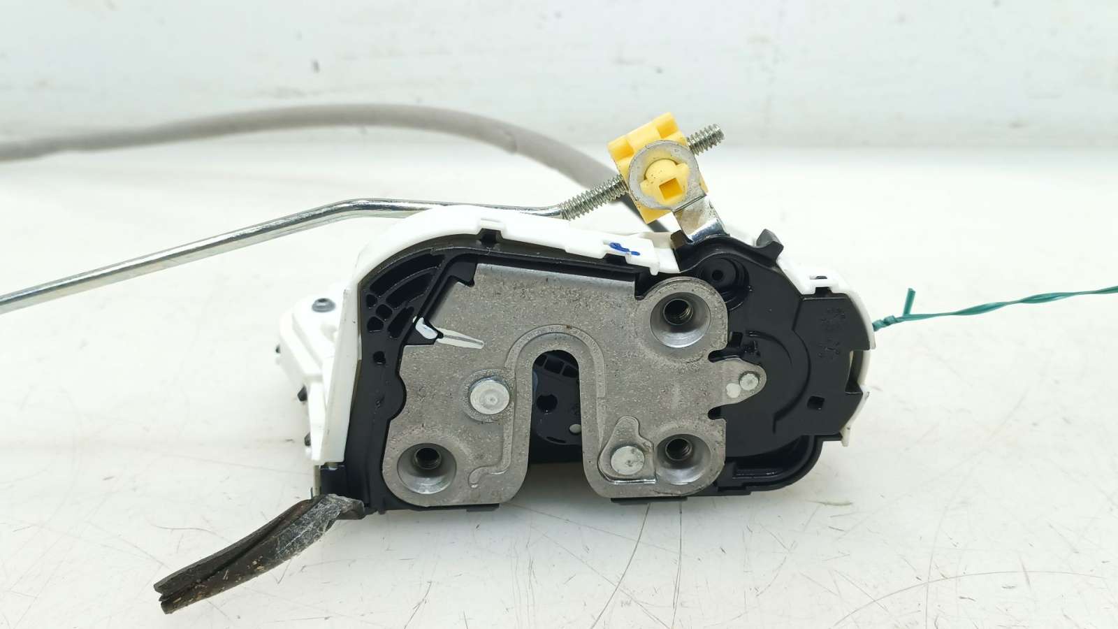 CERRADURA PUERTA DELANTERA DERECHA MG ZS SUV (AZS1) 2017- (10845781 1775901)