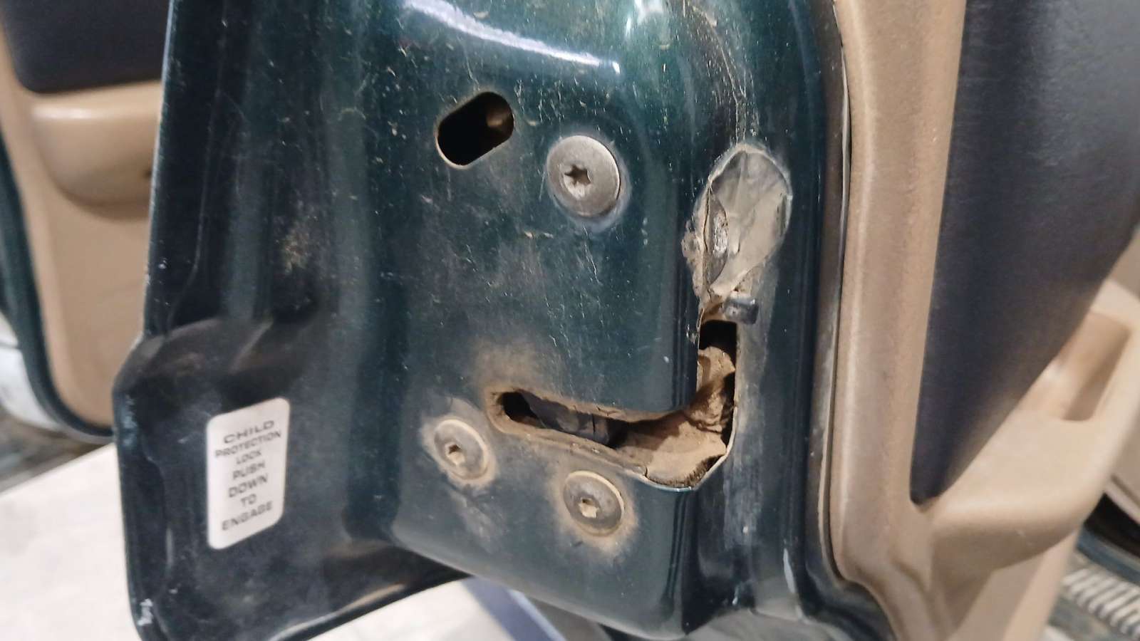 CERRADURA PUERTA TRASERA IZQUIERDA JEEP CHEROKEE (XJ) 1983-2001 (55235203AC 1759778)