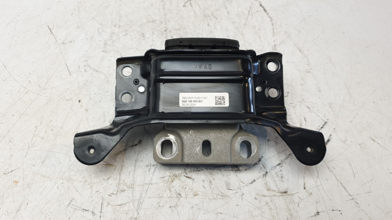 ENGANCHE CINTURON TRASERO IZQUIERDO 5Q0199555BG 