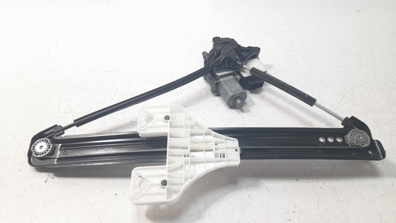 ELEVALUNAS TRASERO DERECHO 5G0959855R 