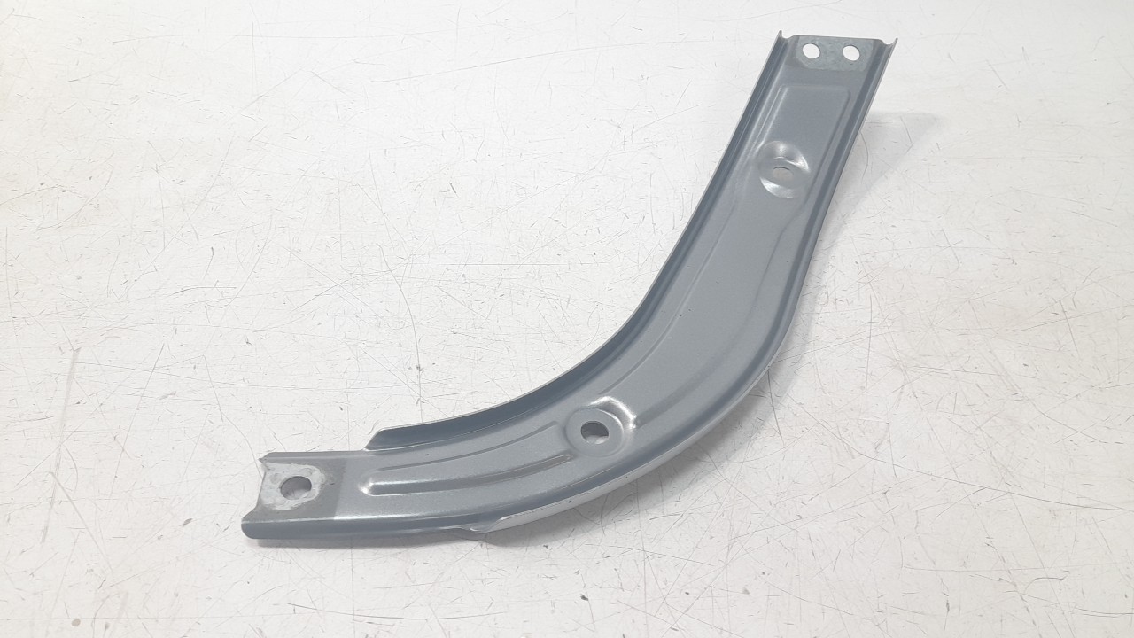 TRAVESAÑO SUPERIOR 752D54409R 