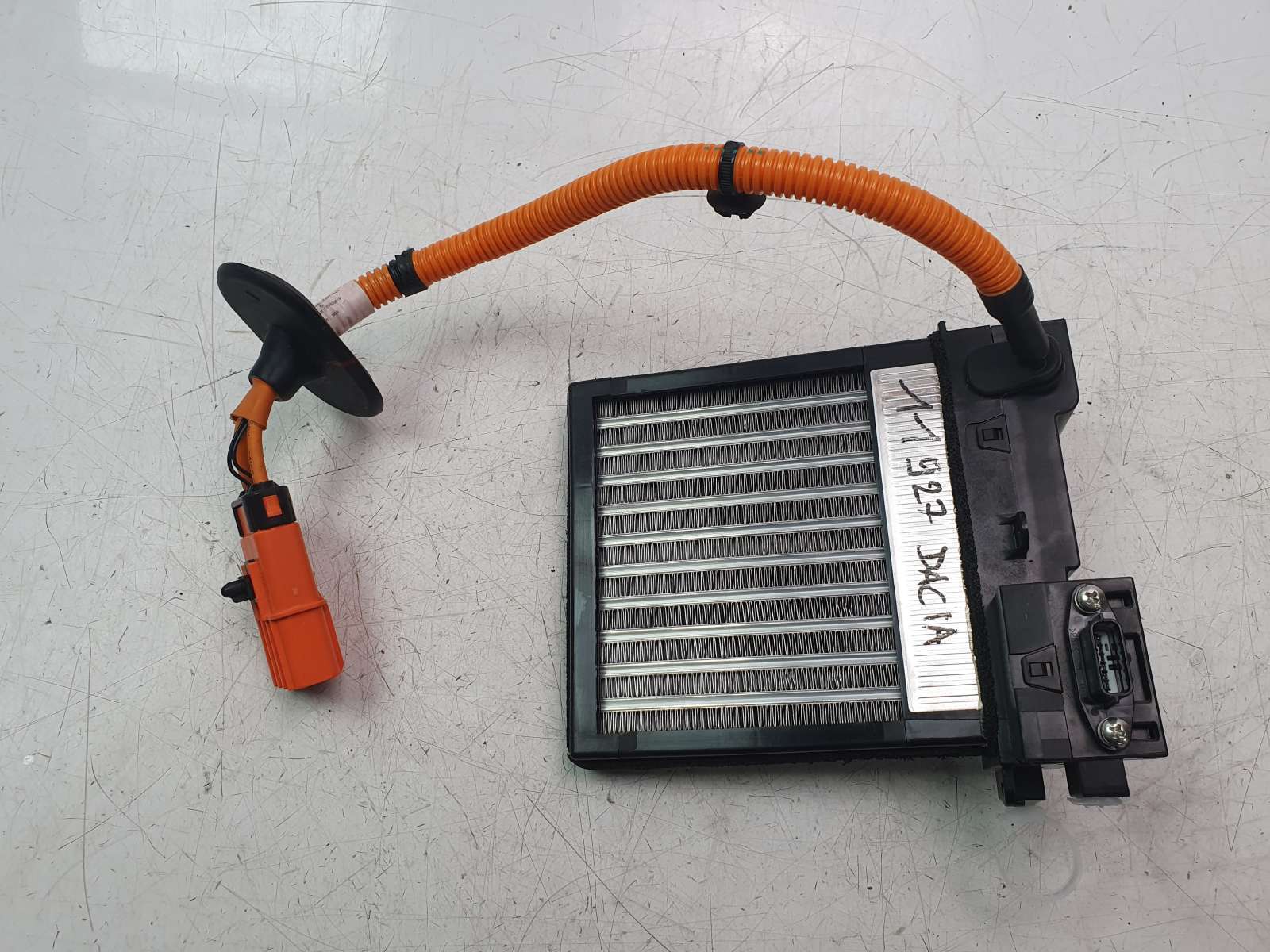 RADIADOR CALEFACCION / AIRE ACONDICIONADO 271432858R 20220819 