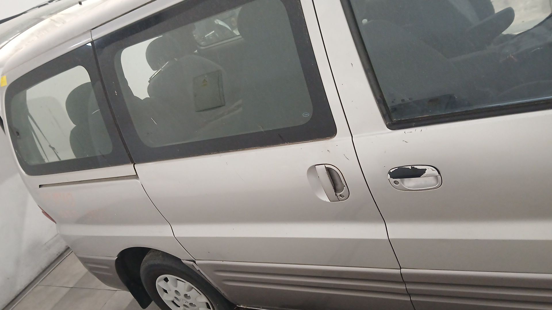 PUERTA TRASERA DERECHA 770024A110 770024A110 