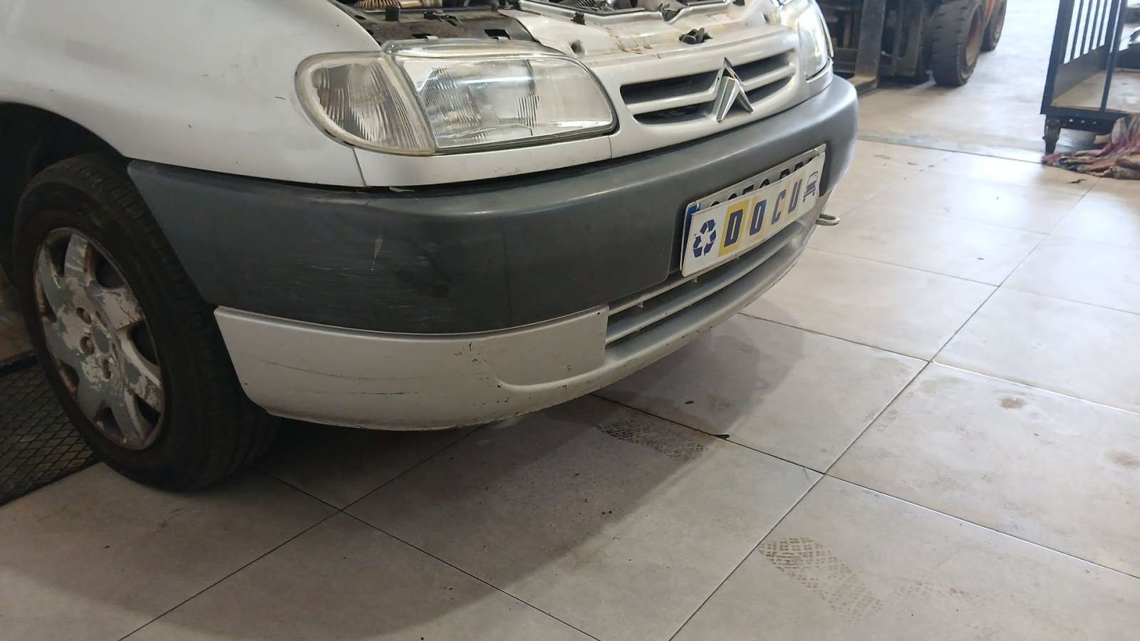 PARAGOLPES DELANTERO 7401P6 7401P6 