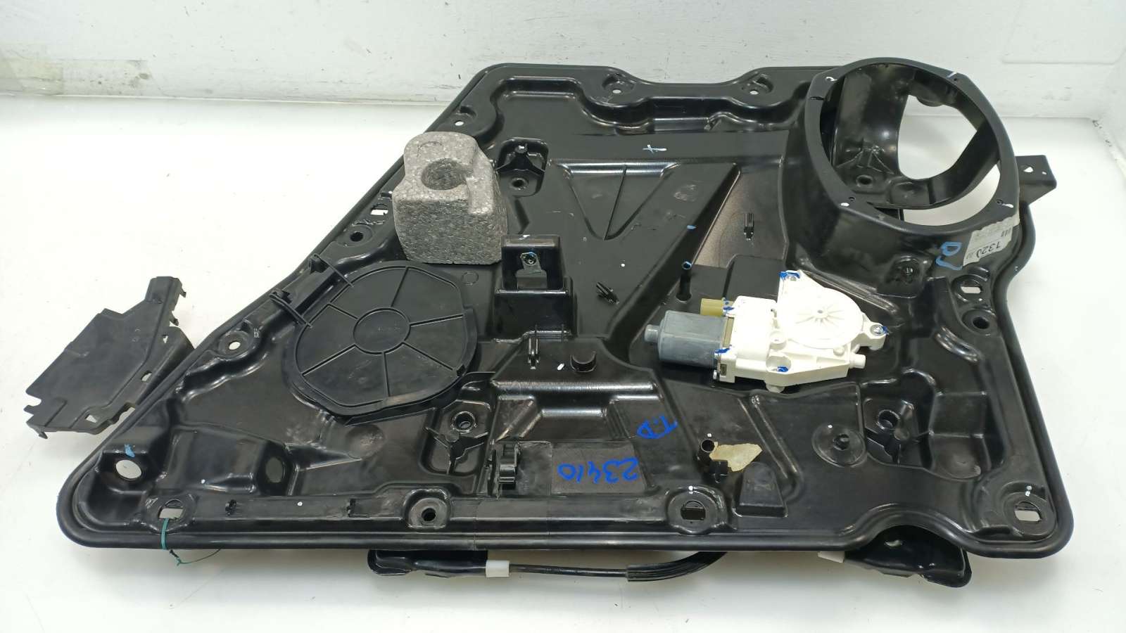 ELEVALUNAS TRASERO DERECHO K68043738AA K68043738AA 