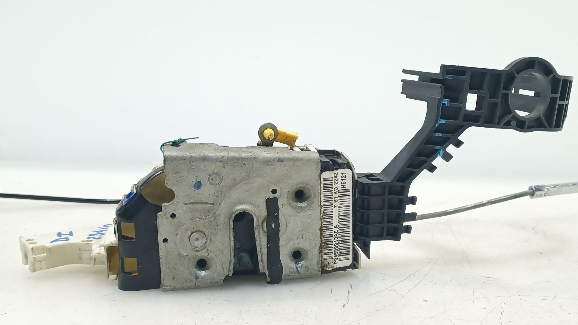 CERRADURA PUERTA DELANTERA IZQUIERDA K04589913AE 04589913AE 