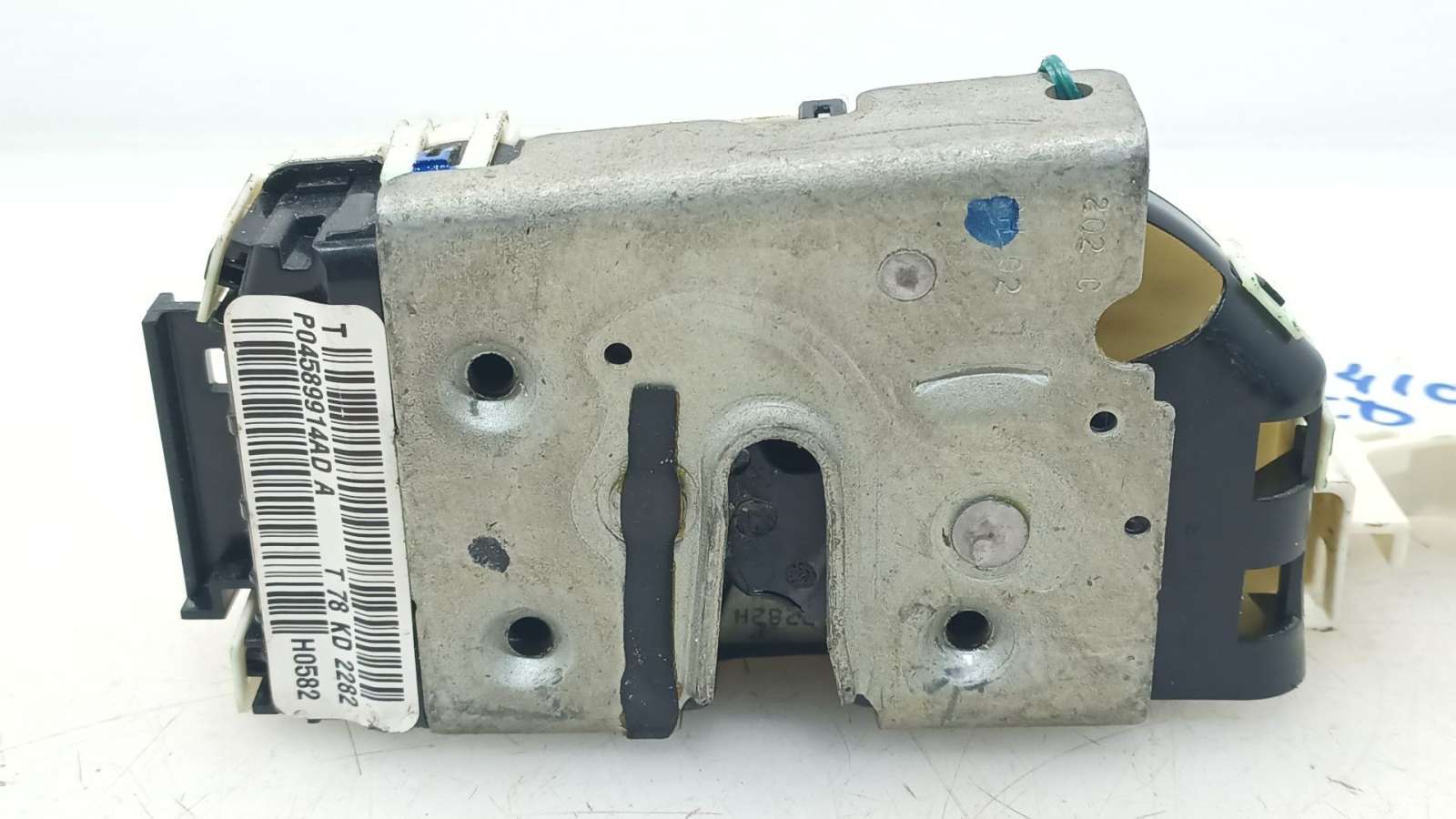 CERRADURA PUERTA TRASERA DERECHA K04589914AD 04589914AD 