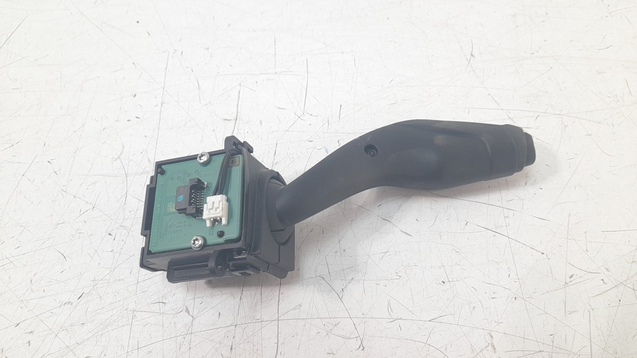 MANDO INTERMITENTES EG9T13335FA3 