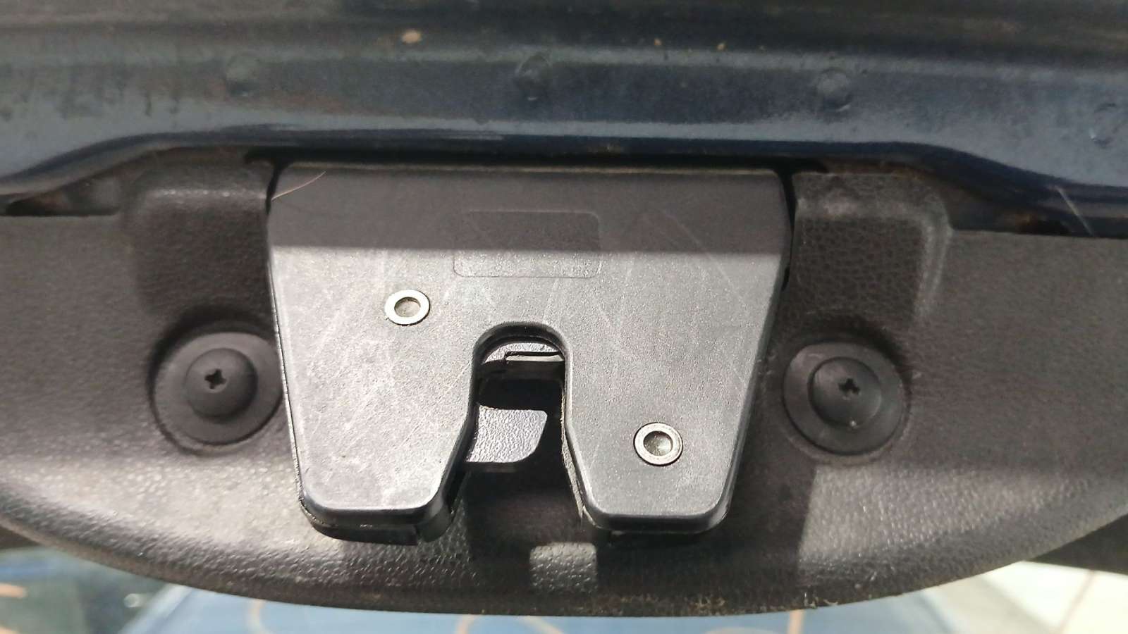 CERRADURA MALETERO / PORTON BMW 1 (E87) 2003-2013 (51247840617 1770711)