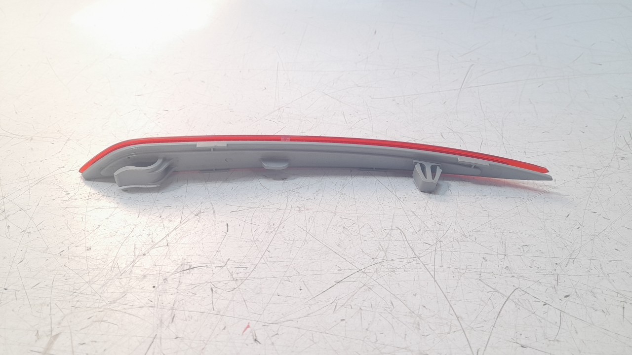 PILOTO TRASERO DERECHO PARAGOLPES DS73515B0B 