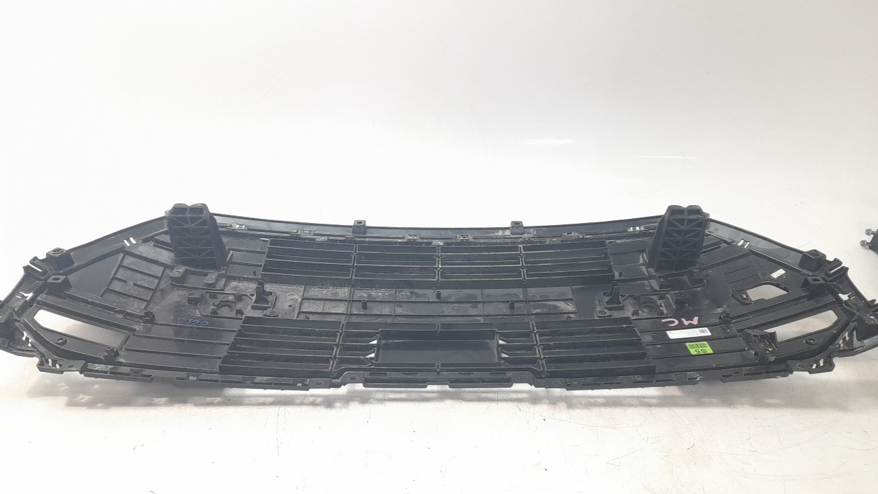 REJILLA DELANTERA 86350AT400 