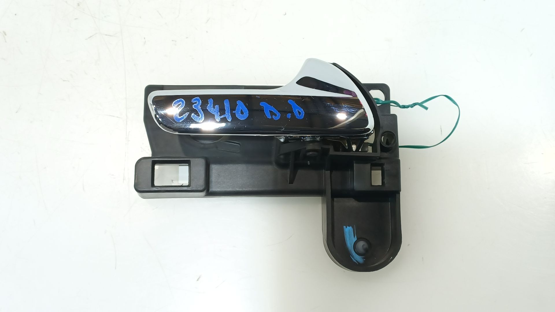 MANETA INTERIOR DELANTERA DERECHA K68103386AB K68103386AB 