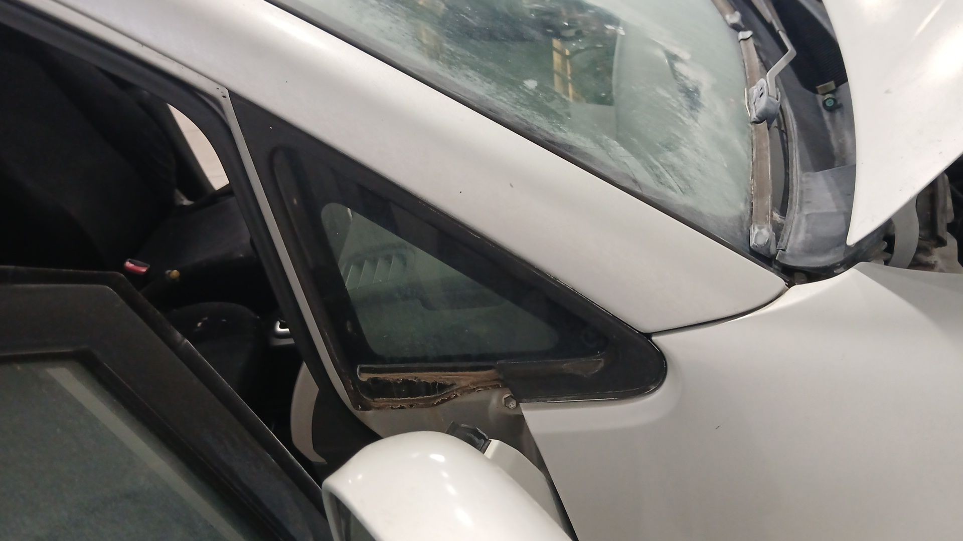 LUNA CUSTODIA DELANTERA DERECHA SUZUKI LIANA Hatchback 2001- (8455054G00000 1771492)