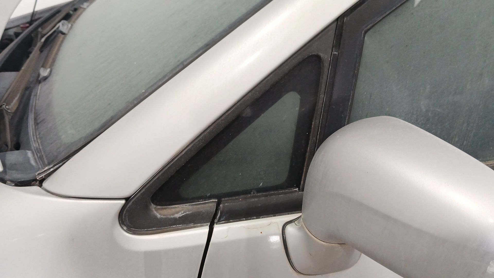 LUNA CUSTODIA DELANTERA IZQUIERDA SUZUKI LIANA Hatchback 2001- (8456054G00000 1771493)