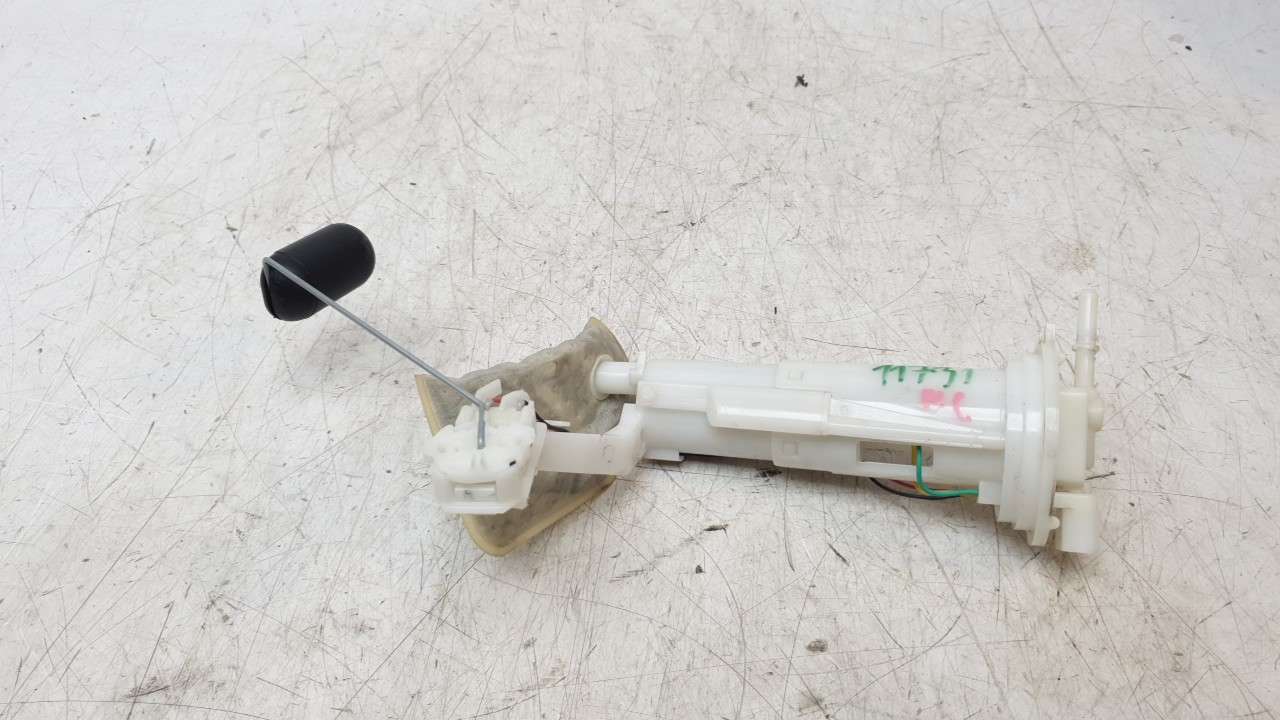 BOMBA COMBUSTIBLE 16700K35V01 