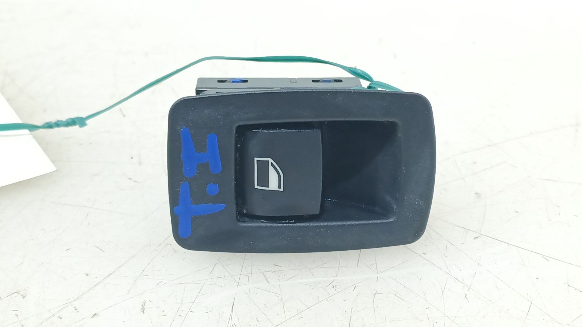 MANDO ELEVALUNAS TRASERO IZQUIERDO 61319208106 9208106 