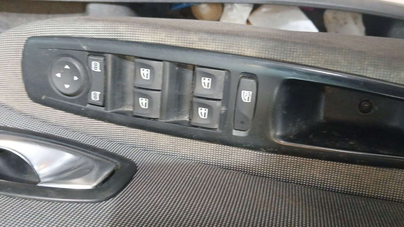 MANDO ELEVALUNAS DELANTERO IZQUIERDO RENAULT GRAND SCÉNIC III (JZ0/1_) 2009- (809610016R 1773385)