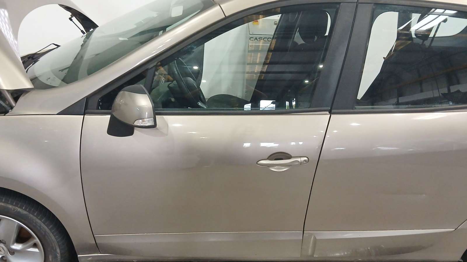 PUERTA DELANTERA IZQUIERDA RENAULT GRAND SCÉNIC III (JZ0/1_) 2009- (801014883R 1773430)