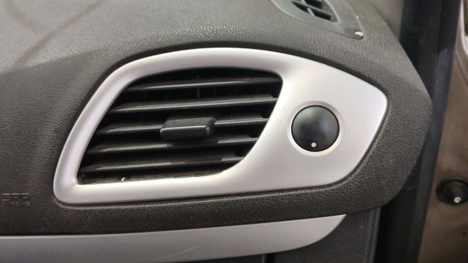 REJILLA AIREADORA RENAULT GRAND SCÉNIC III (JZ0/1_) 2009- (687607836R 1773617)