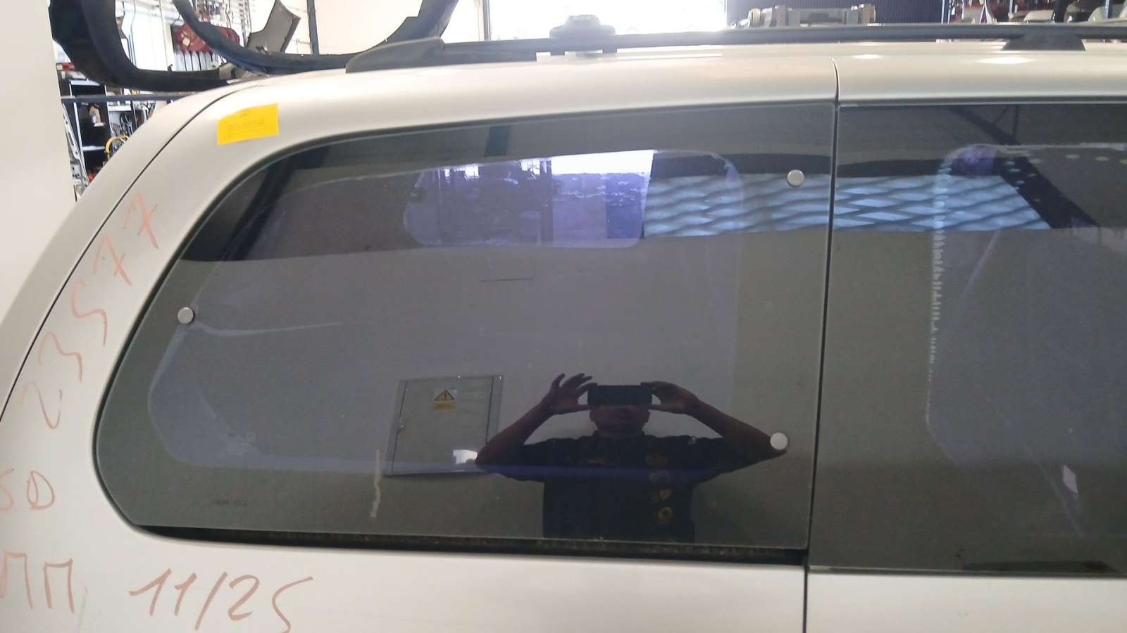 LUNA CUSTODIA TRASERA DERECHA KIA CARNIVAL II (GQ) 1999-2007 (0K55362511B 1777120)