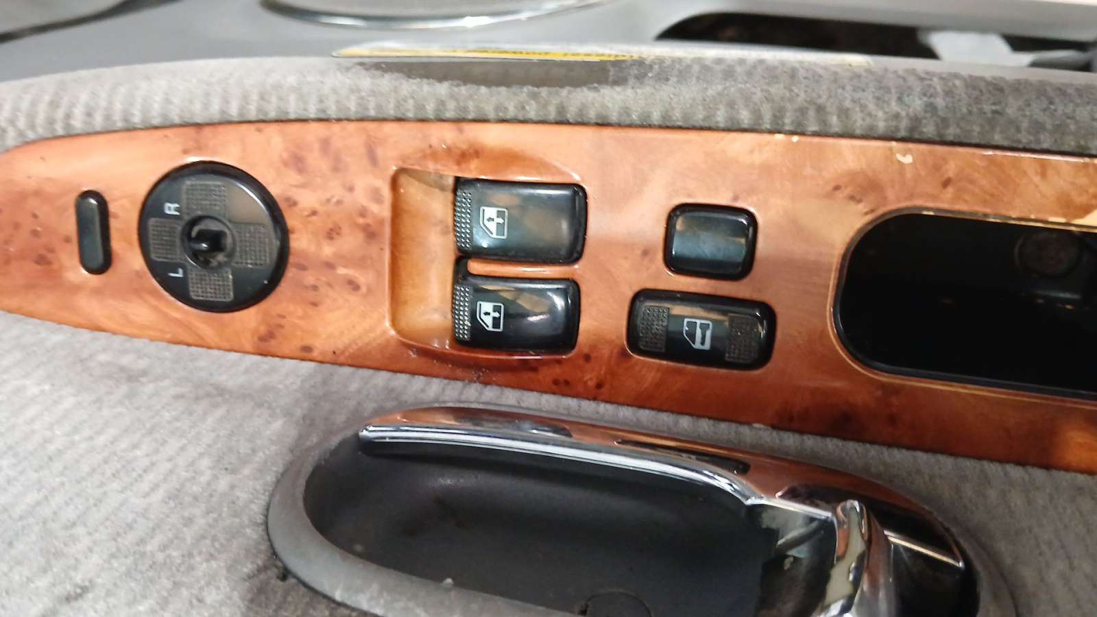 MANDO ELEVALUNAS DELANTERO IZQUIERDO KIA CARNIVAL II (GQ) 1999-2007 (0K54M66350WQ 1777003)